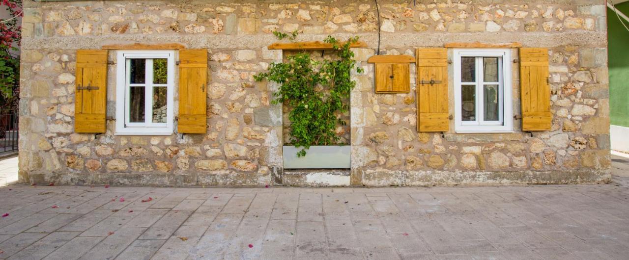 Stone Suites At Lefkada'S Old Port Екстериор снимка